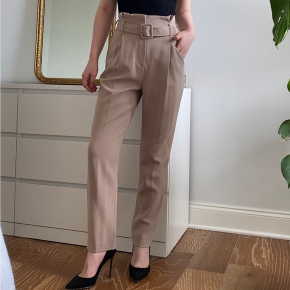 Babaton Pants - Aritzia Babaton tan trousers size 0